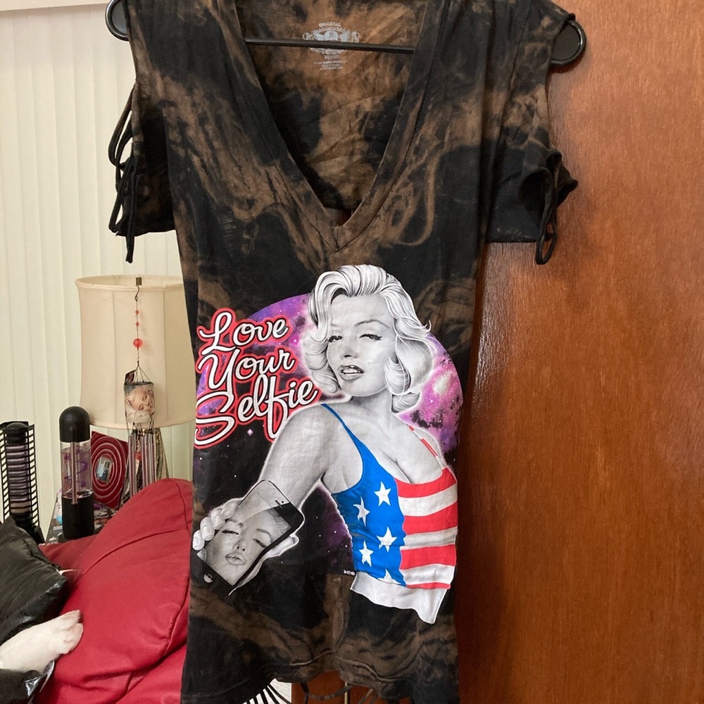Marilyn Monroe tie dyed destroyed top
